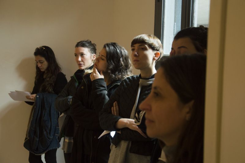 Visita a la muestra "El origen del cuerno" de Sebastián Bona.